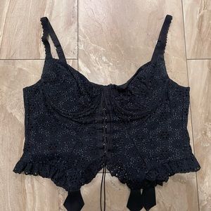 Black For love and lemons corset top. Super cute and comfortable. Size XL.